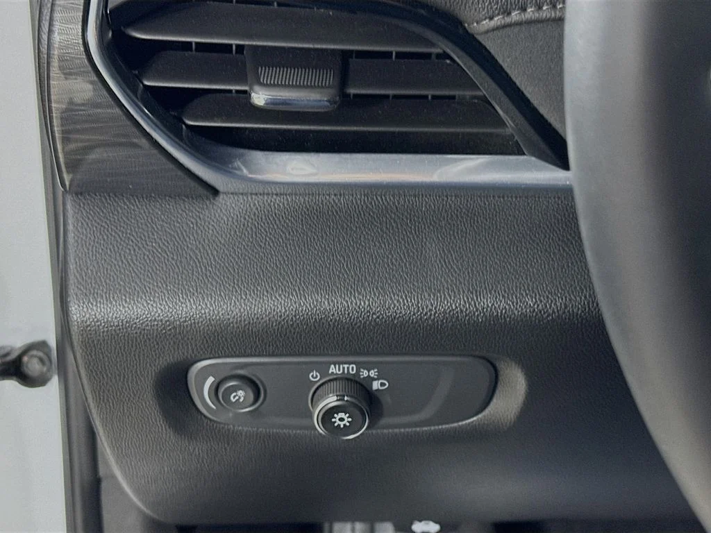 2023 Chevrolet Traverse High Country - Photo 10