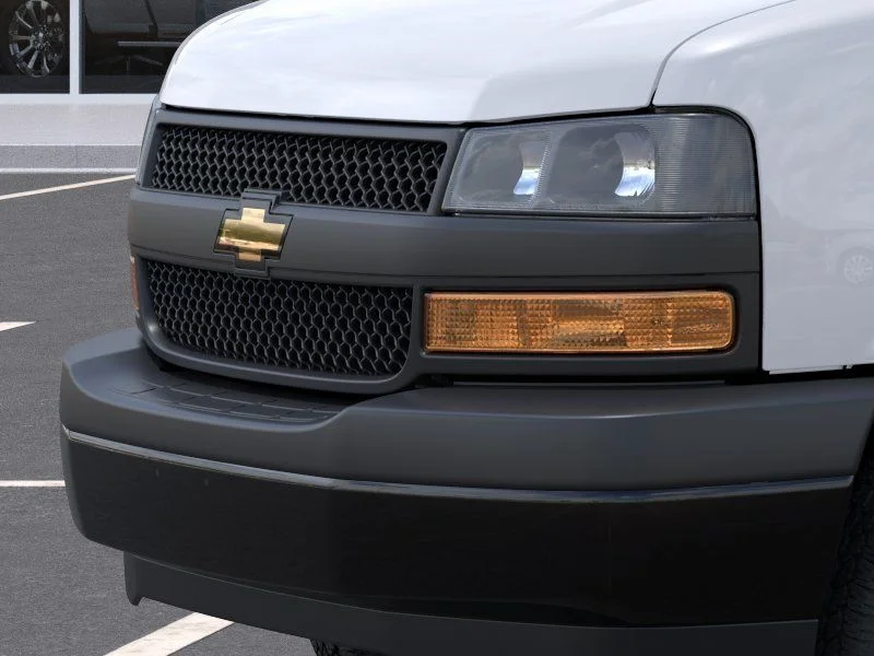 New 2025 White Chevrolet 4500 Series image 14