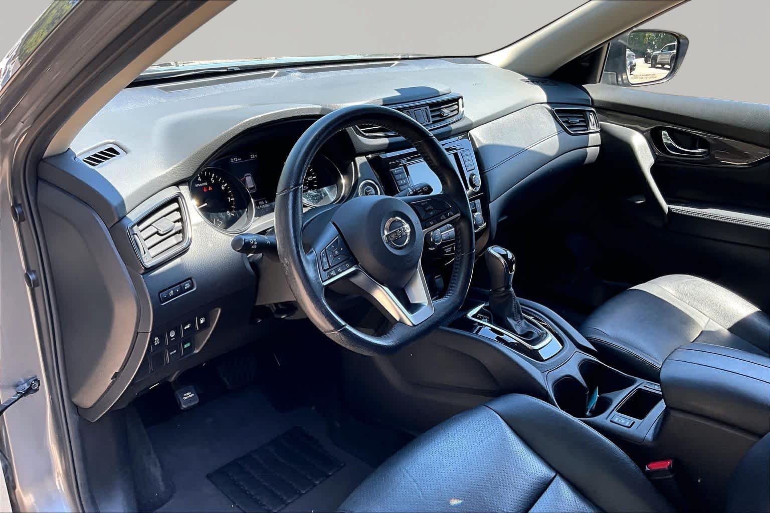 Used 2019 Gun Metallic Nissan SV image 18