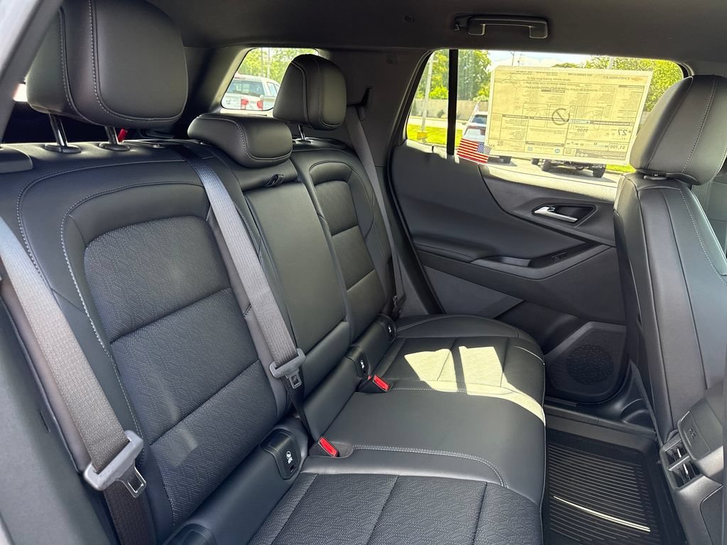 2027 Chevrolet Equinox LT - Photo 22
