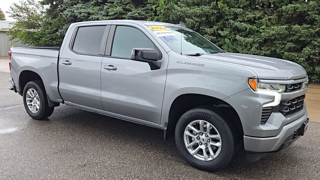 Used 2024 Gray Chevrolet RST image 2