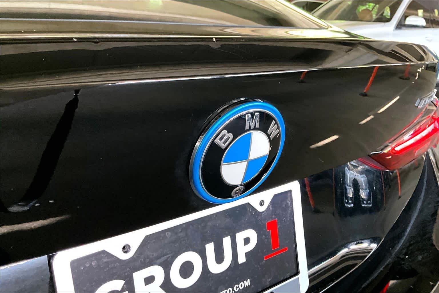 Used 2023 Jet Black BMW eDrive40 image 27