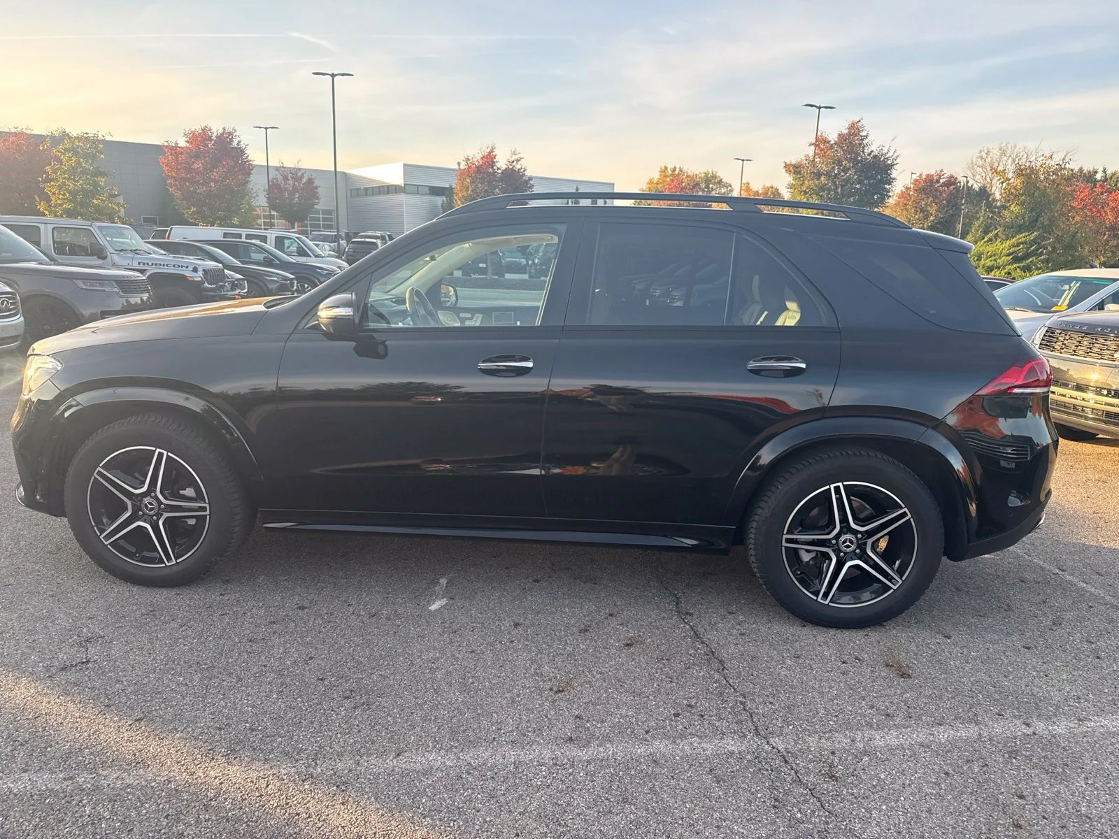 Used 2022  Mercedes-Benz  image 8