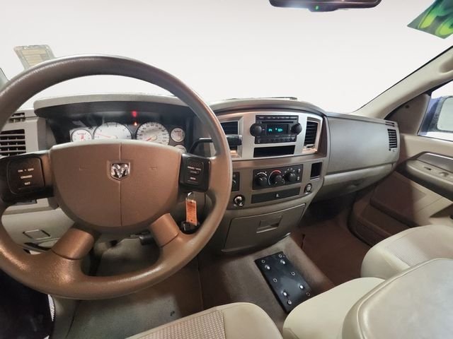 Used 2009 Blue Dodge SLT image 10
