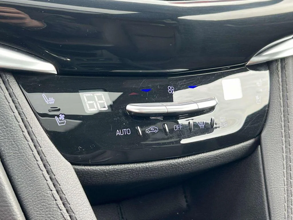 2024 Cadillac XT6 Premium Luxury - Photo 31