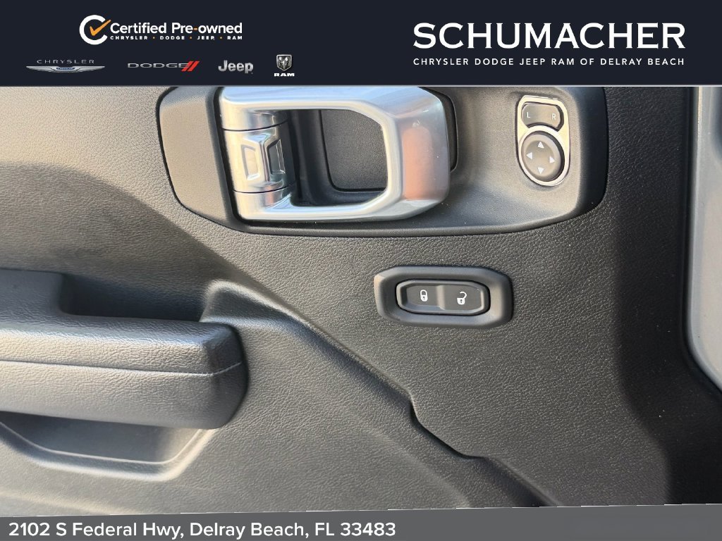 Used 2023 Gray Jeep Sport S image 22