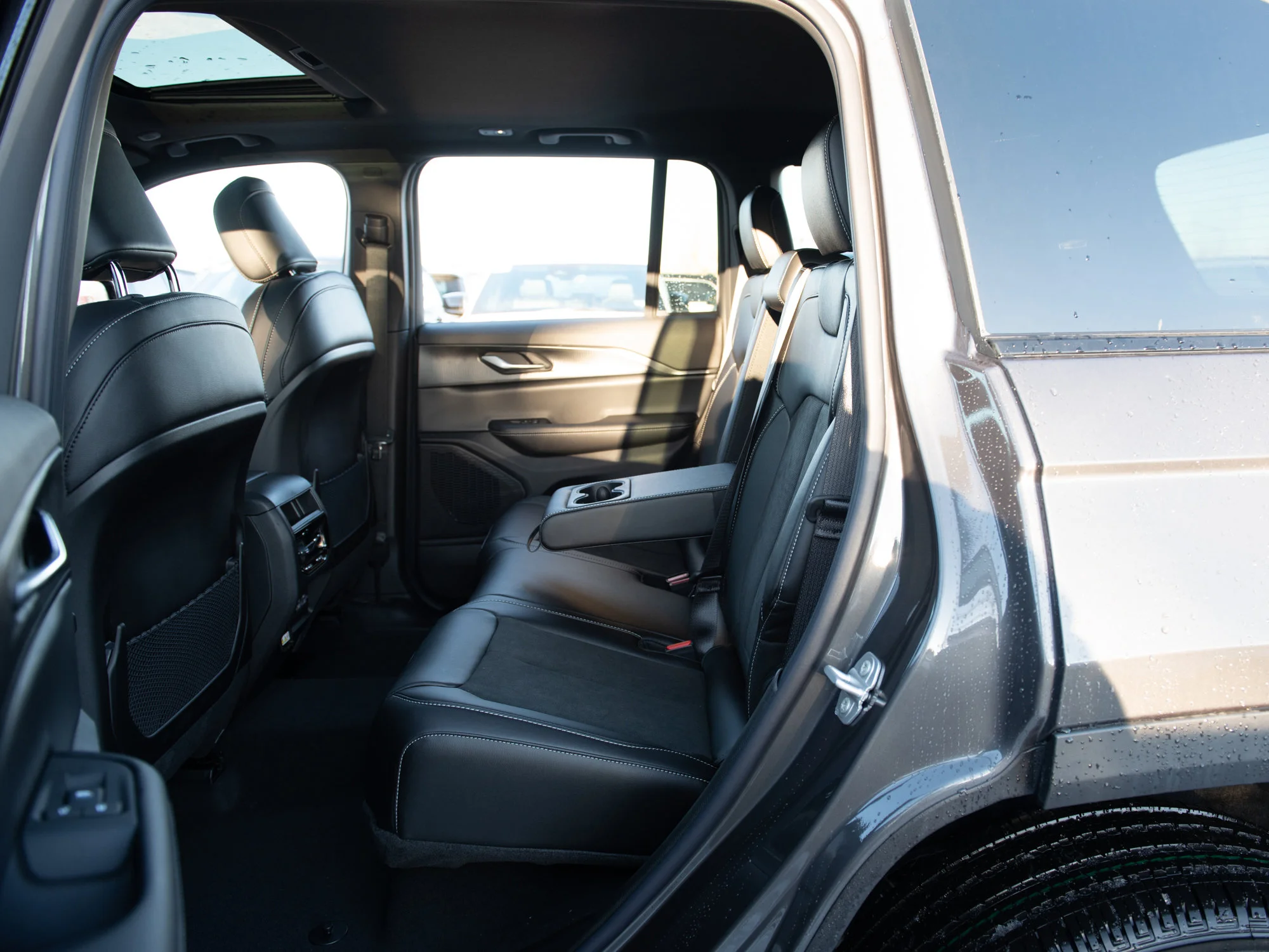New 2025 Grey Jeep Altitude* image 20