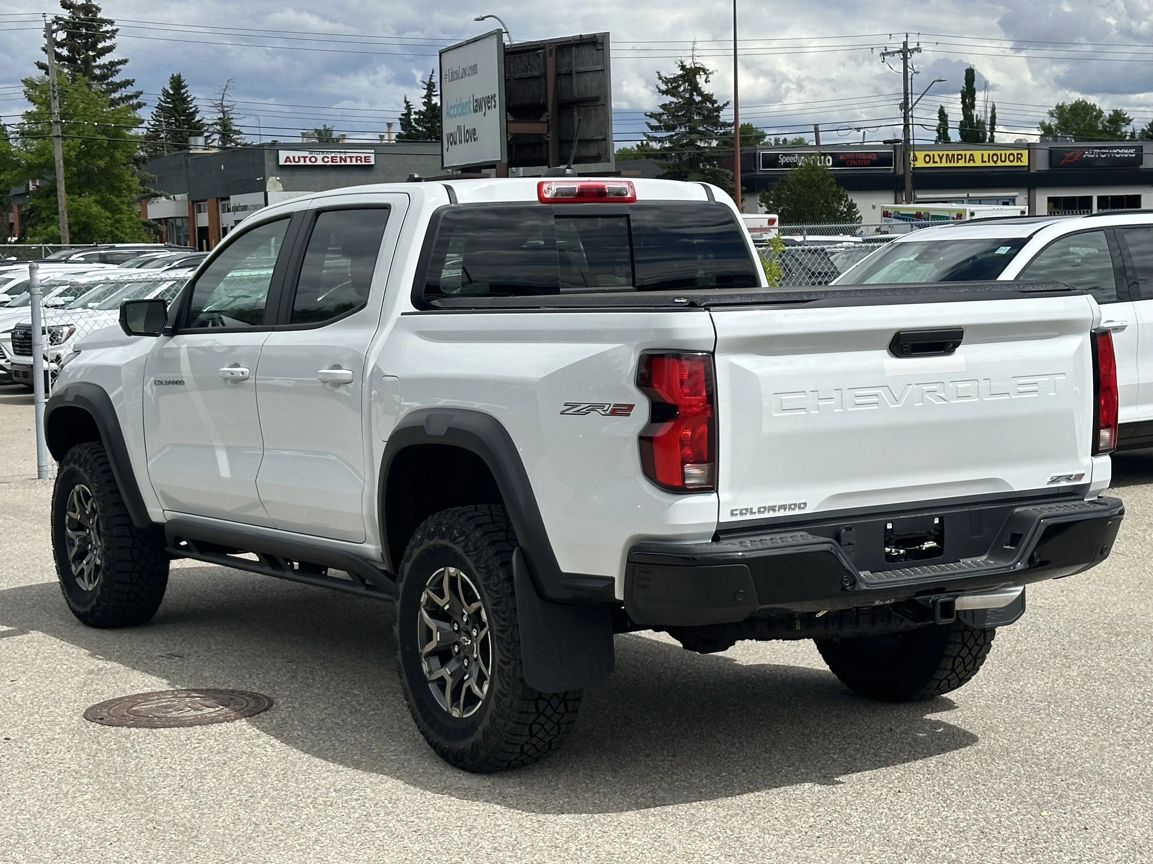 New 2026 Summit White Chevrolet 4WD ZR2 image 4