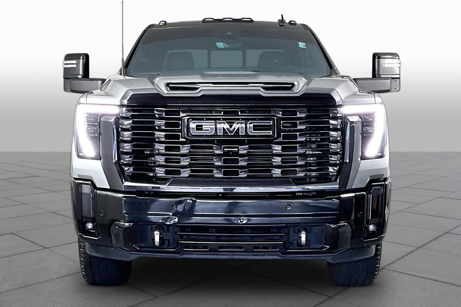 Used 2024 Sterling Metallic GMC Denali Ultimate image 4