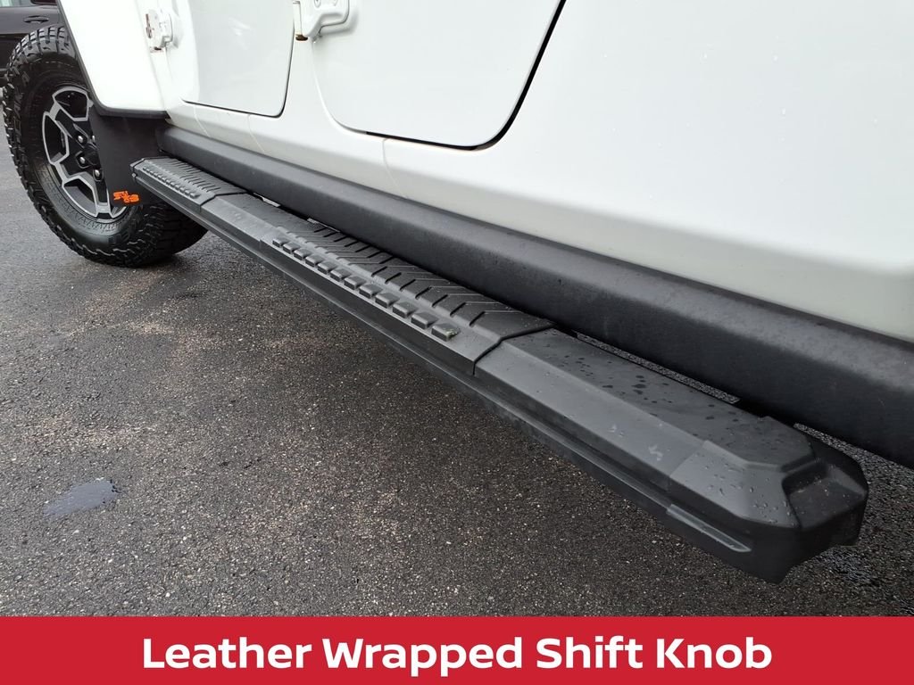 Used 2021 Bright White Clearcoat Jeep Mojave w/leather, cold weather & tow pkgs image 26