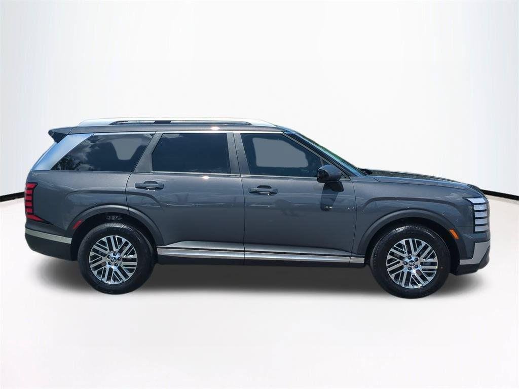 New 2026 Gray Hyundai SEL FWD image 4