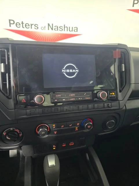 New 2026 Glacier White Nissan King Cab® S image 21
