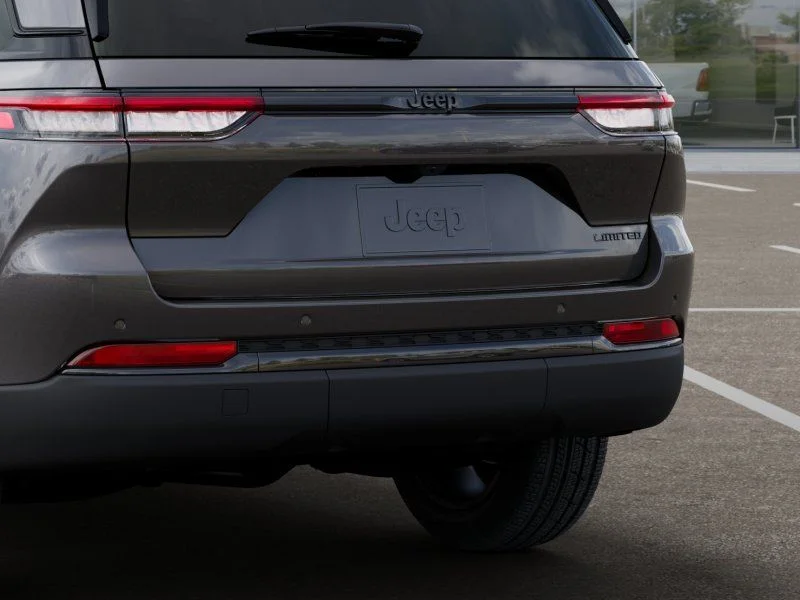 New 2025 Baltic Gray Metallic Clear-Coat Exterior Paint Jeep Limited image 14