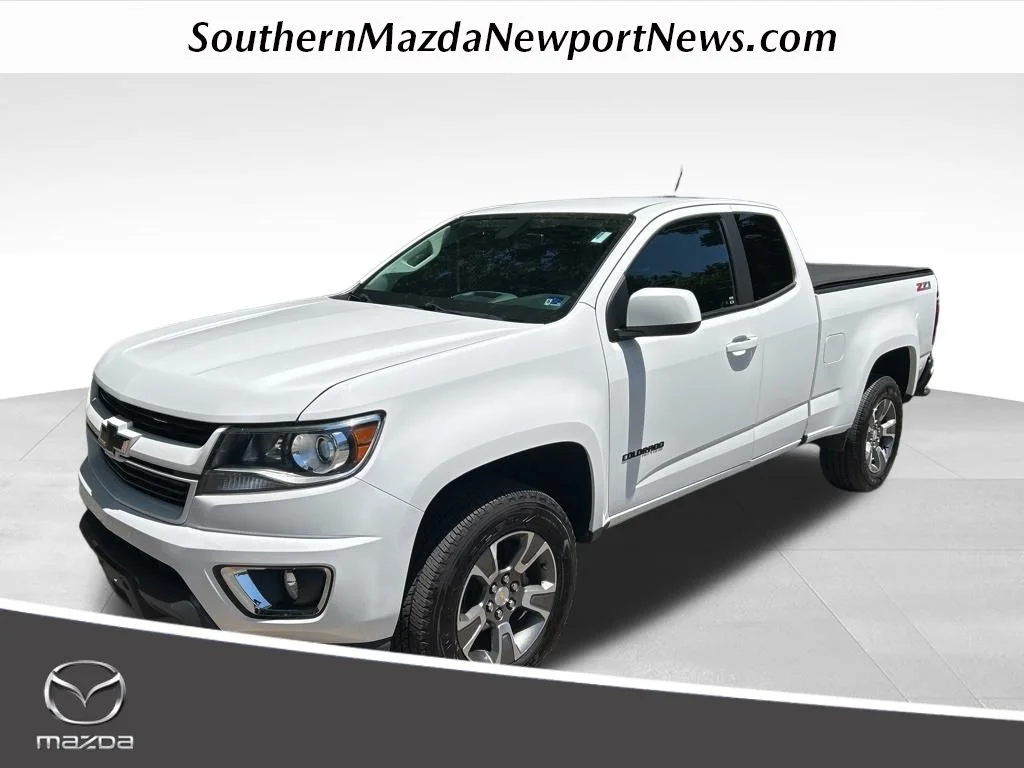Used 2020 White Chevrolet Z71 image 1