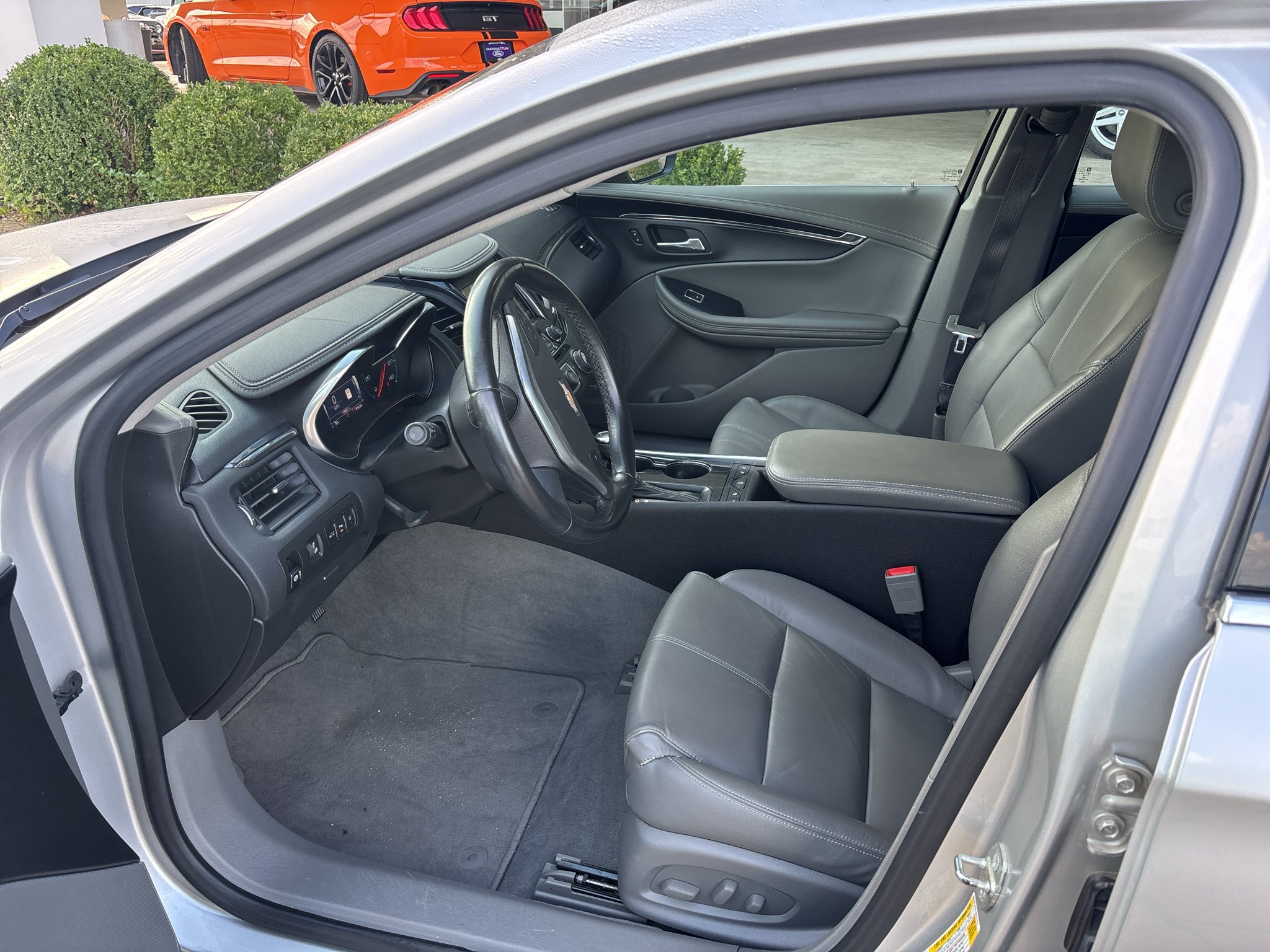 Used 2017 Silver Ice Metallic Chevrolet LT image 3