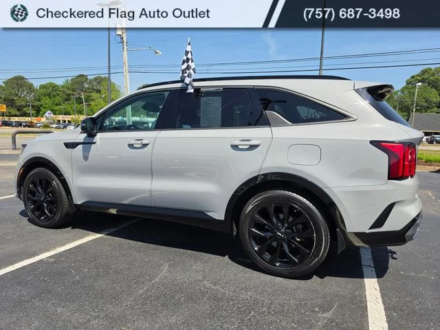 Used 2022 Wolf Gray Kia SX-Prestige image 4