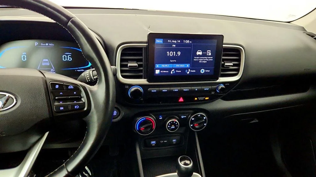 Used 2023 Black Noir Pearl Hyundai SEL IVT image 17