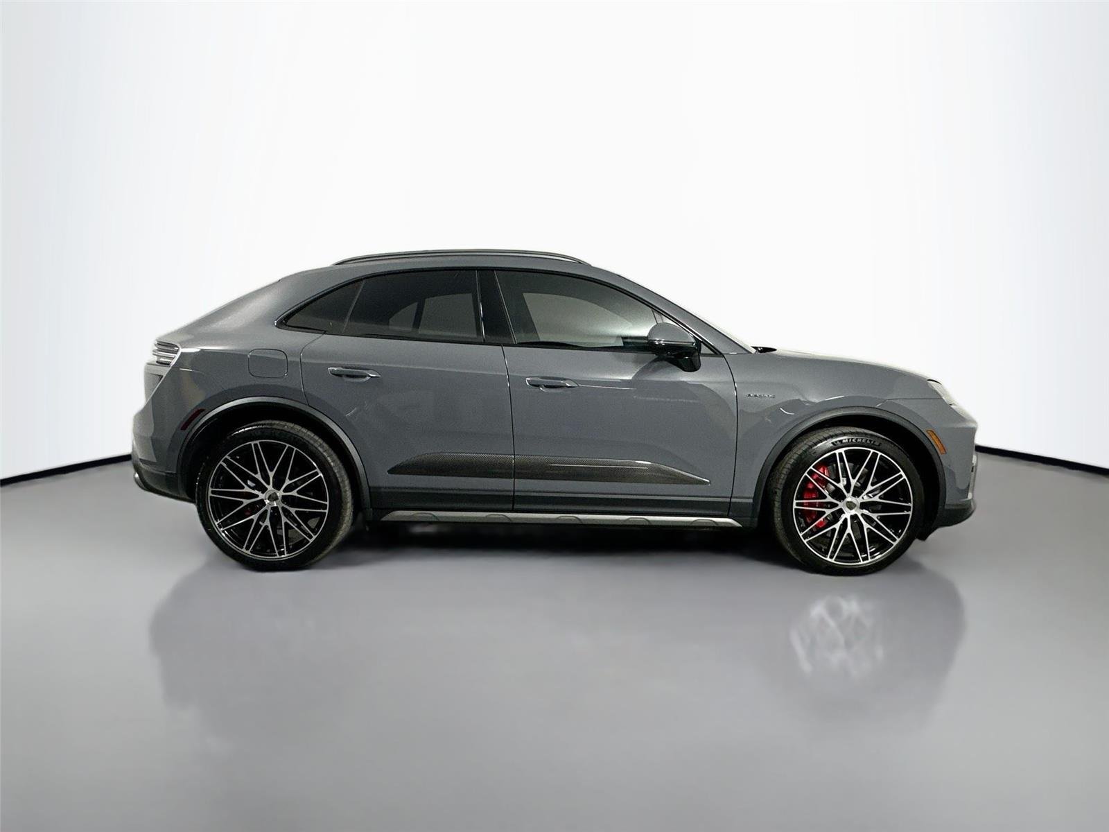 Used 2025 Slate Grey Neo Porsche Turbo image 8