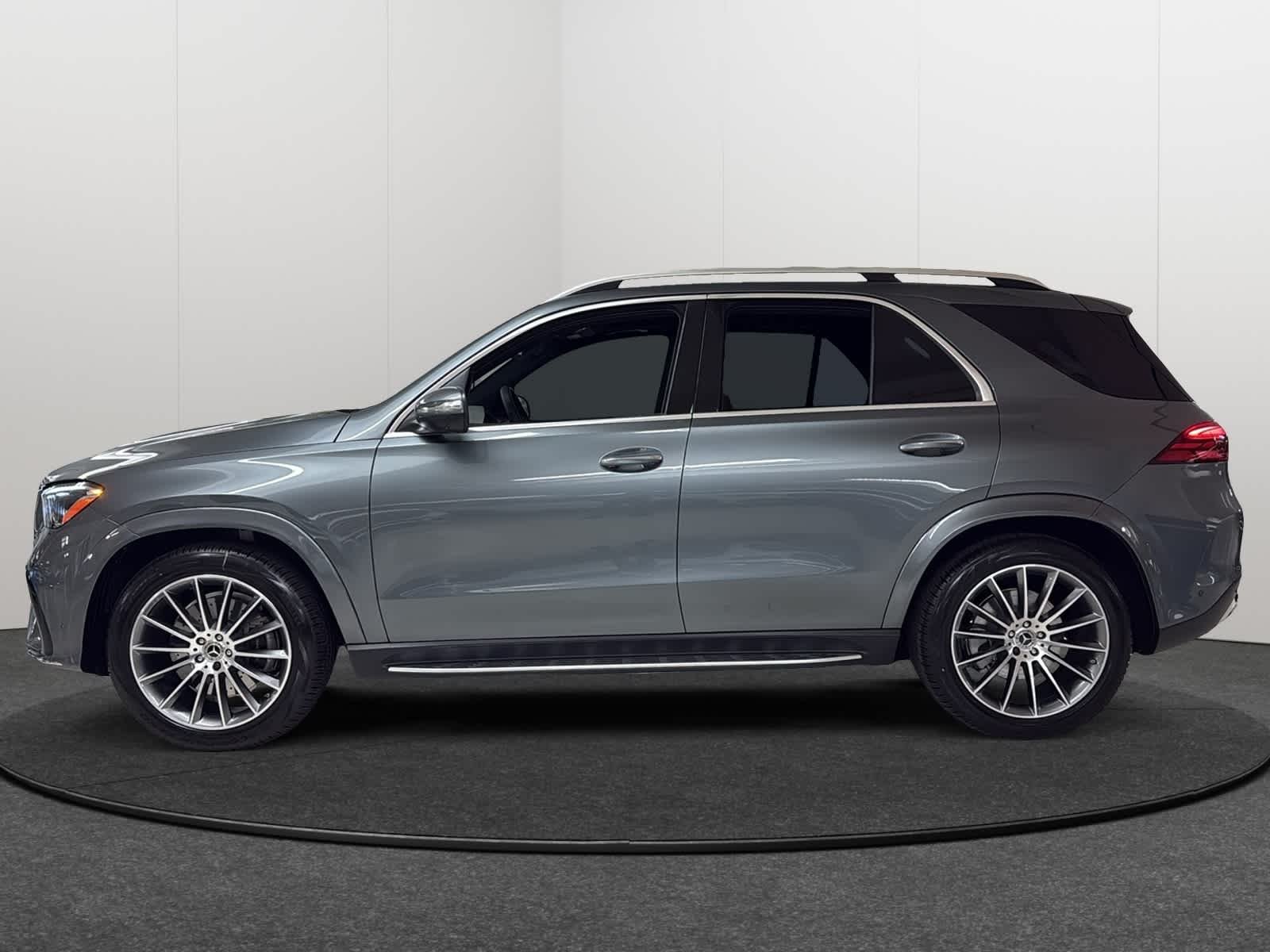 New 2026 Selenite Grey Metallic Mercedes-Benz GLE 350 image 3
