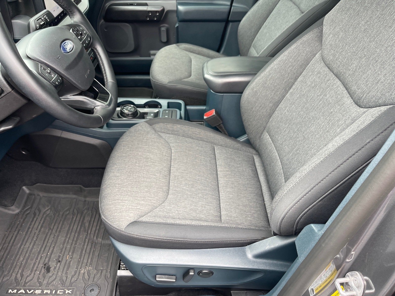 Used 2025 Carbonized Gray Metallic Ford XLT image 10