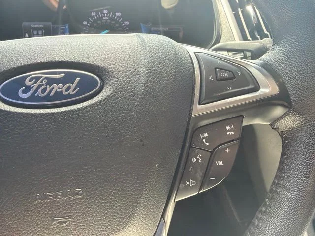 Used 2022 White Ford SEL image 17