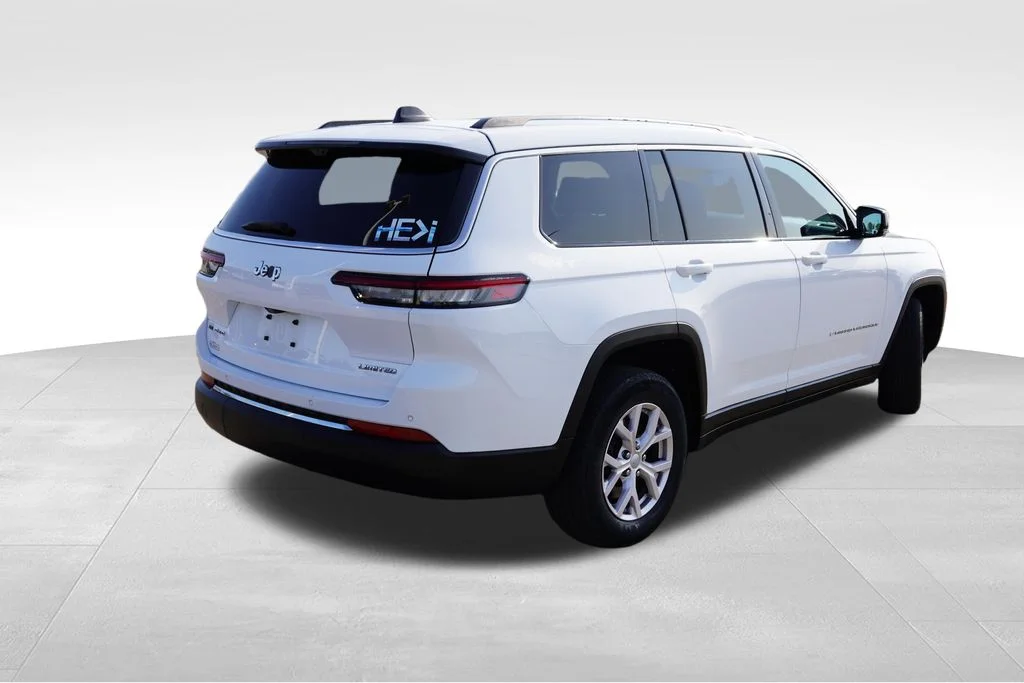 Certified Used 2022 White Jeep Limited image 3