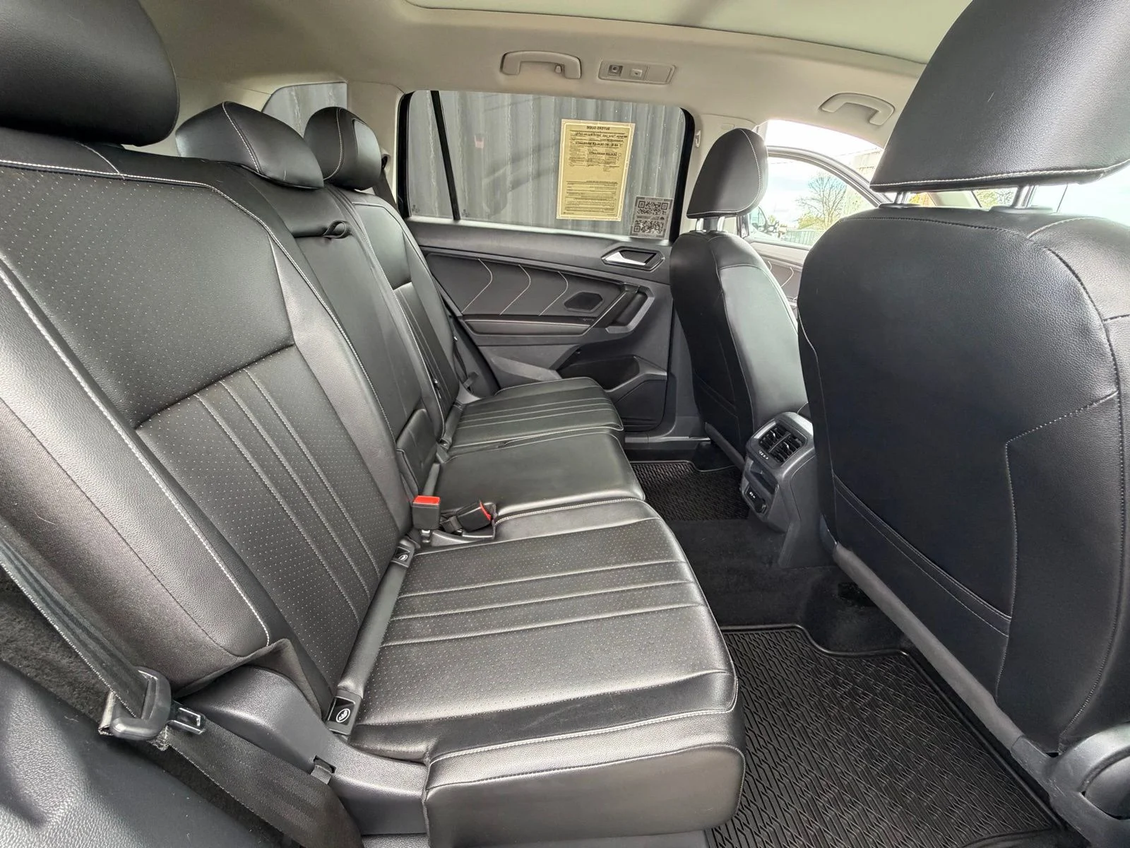 Used 2022  Volkswagen 2.0T SE image 30