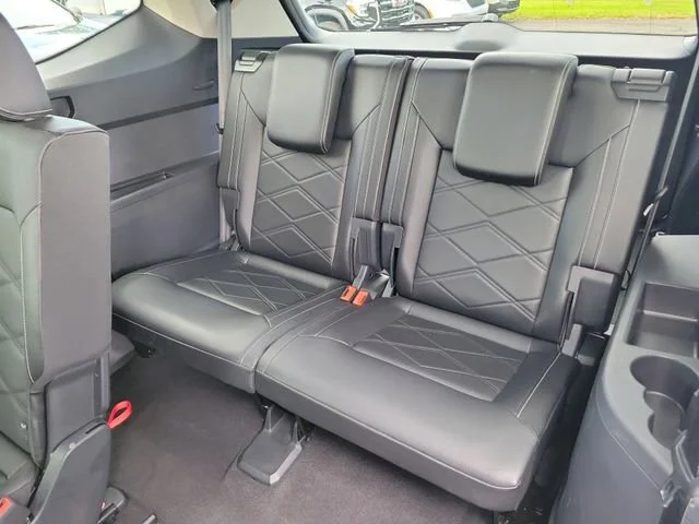 2024 Volkswagen Atlas SE w/Tech - Photo 17