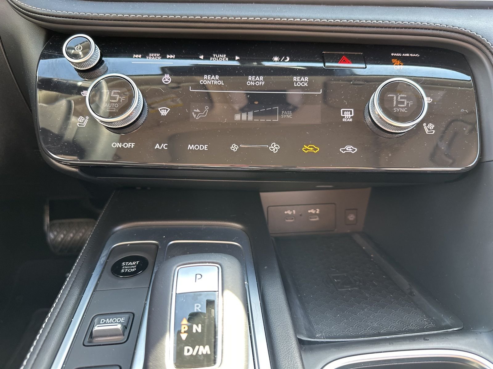 Used 2026 White INFINITI LUXE image 24