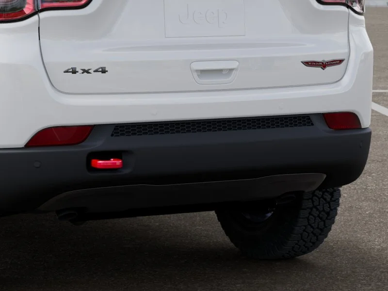 New 2026 Bright White Clear-Coat Exterior Paint Jeep Trailhawk image 39