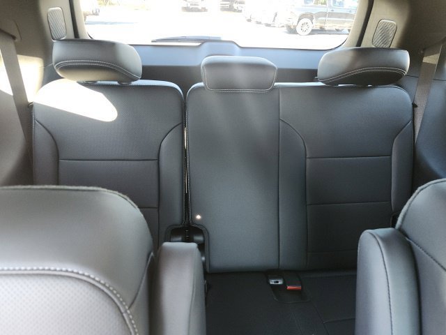 2027 Chevrolet Traverse LT - Photo 26