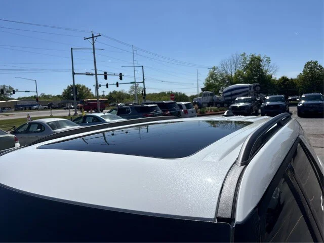 New 2026 Star White Metallic Tri-Coat Ford ST-Line image 35