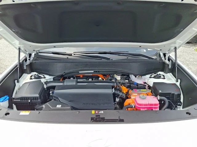 New 2026 White Hyundai SEL Premium image 20