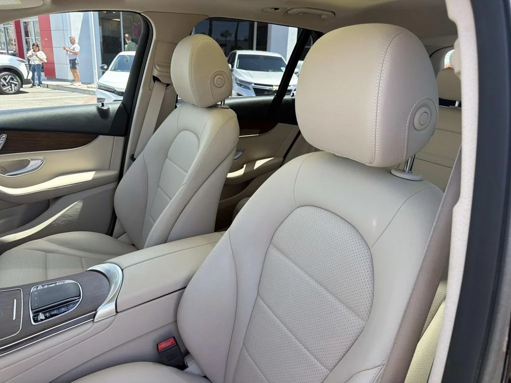 Used 2022 Black Mercedes-Benz 300 image 24