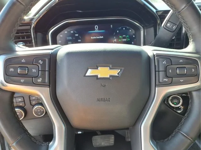 Used 2025 Summit White Chevrolet LTZ image 14
