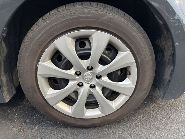 Used 2024 Underground Toyota LE image 9