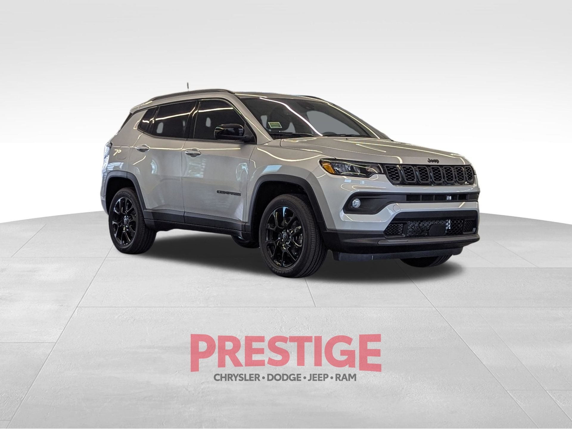 New 2026 Silver Zynith Metallic Clearcoat Jeep Latitude image 3