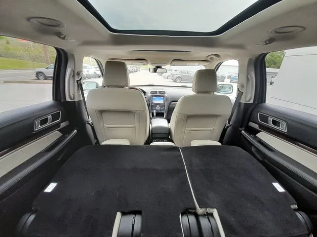 Used 2018 Blue Ford Platinum image 53