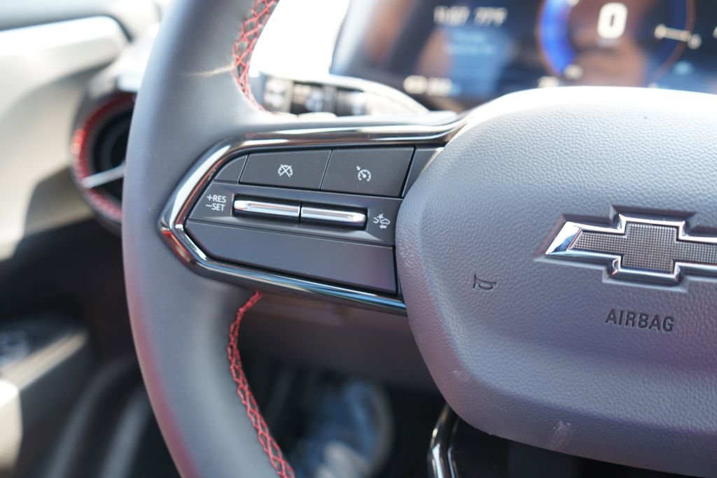2025 Chevrolet Equinox EV RS - Photo 27