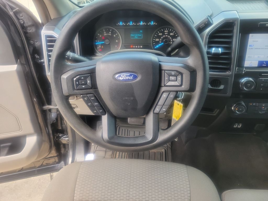 Used 2019 Black Ford XLT image 17