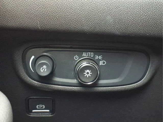 Used 2024 Blue GMC SLE image 16