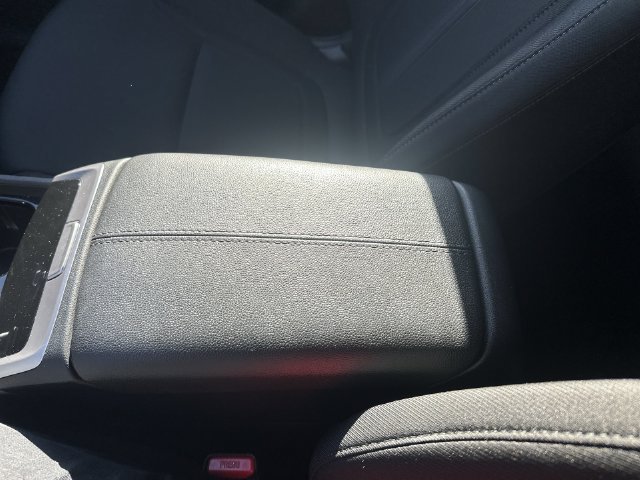 Used 2025 White Hyundai SEL image 31