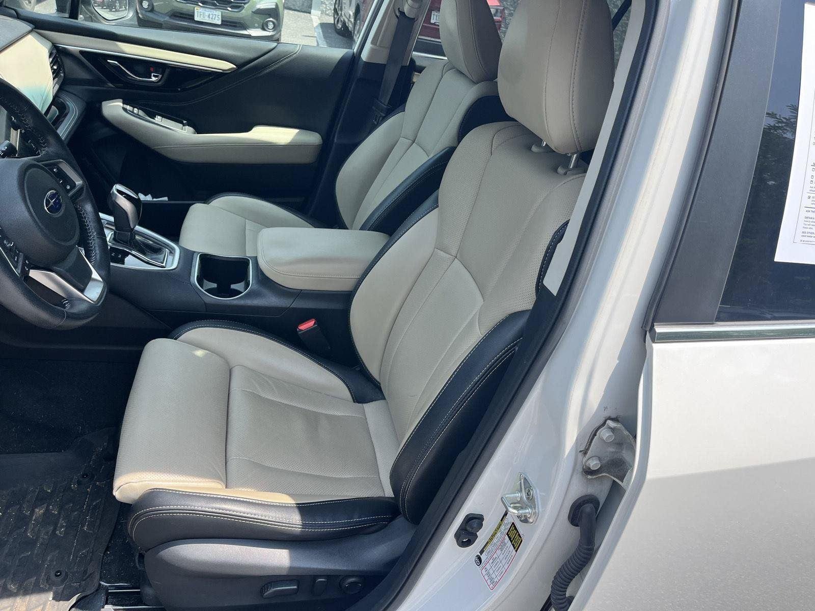 Used 2022 Crystal White Pearl Subaru Limited image 12