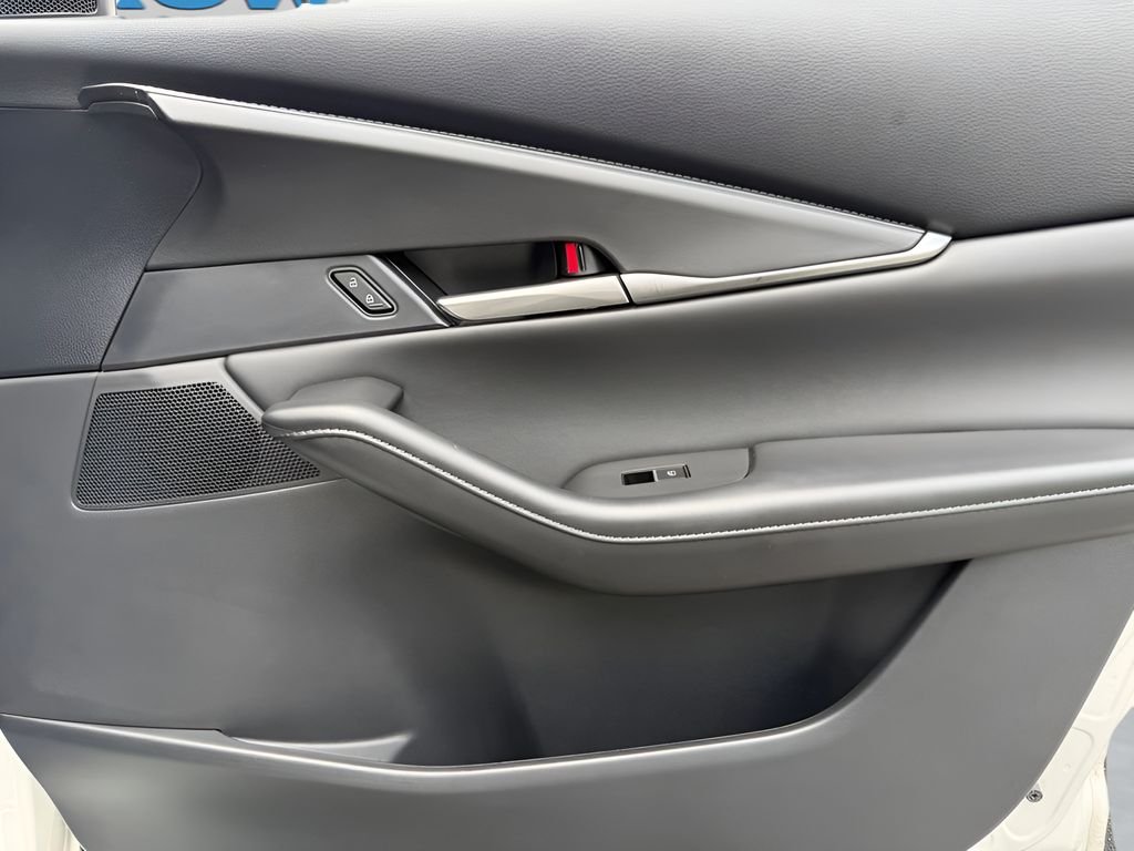 Certified Used 2023 White Mazda 2.5 S Select Package image 13