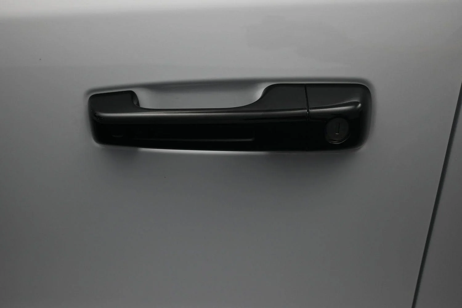 New 2026 Bright White Clear-Coat Exterior Paint RAM Laramie image 20