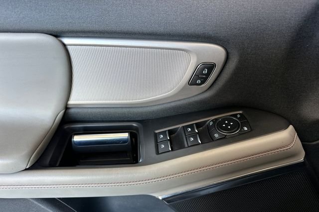 Used 2025 Gray Ford Active image 10