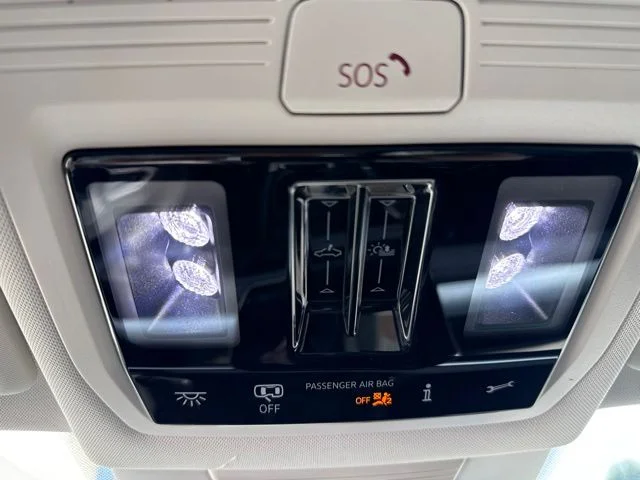 New 2026 Pure White Volkswagen SE image 25