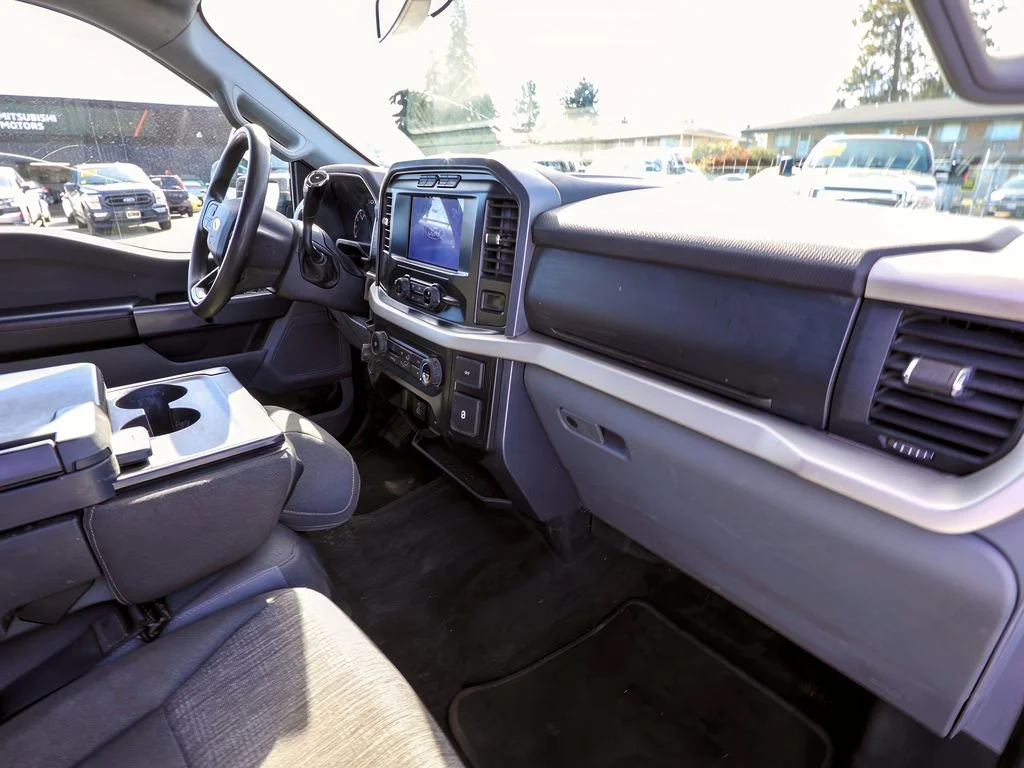 Used 2021 Oxford White Ford XLT image 20