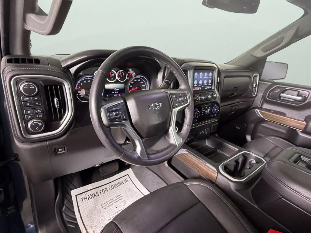 Used 2021 SHADOW GRAY METALLIC Chevrolet LT Trail Boss image 17
