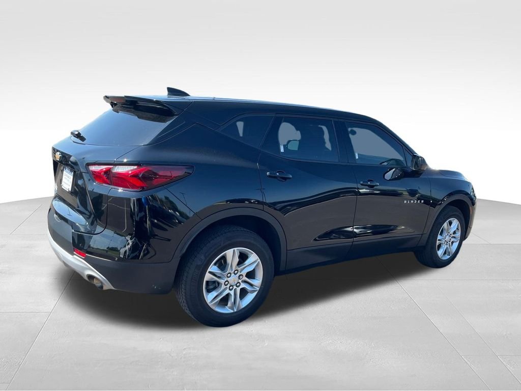 Used 2021 Black Chevrolet LT image 5